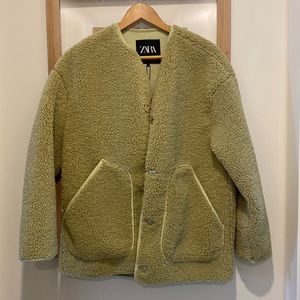 Beautiful Sherpa Coat w suede interior. Cazadora Borreguillo